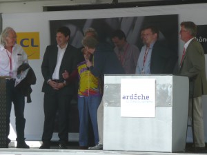 podium politiques criterium dauphine lamastre