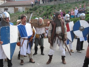 L'escorte du prisonnier medievale desaignes