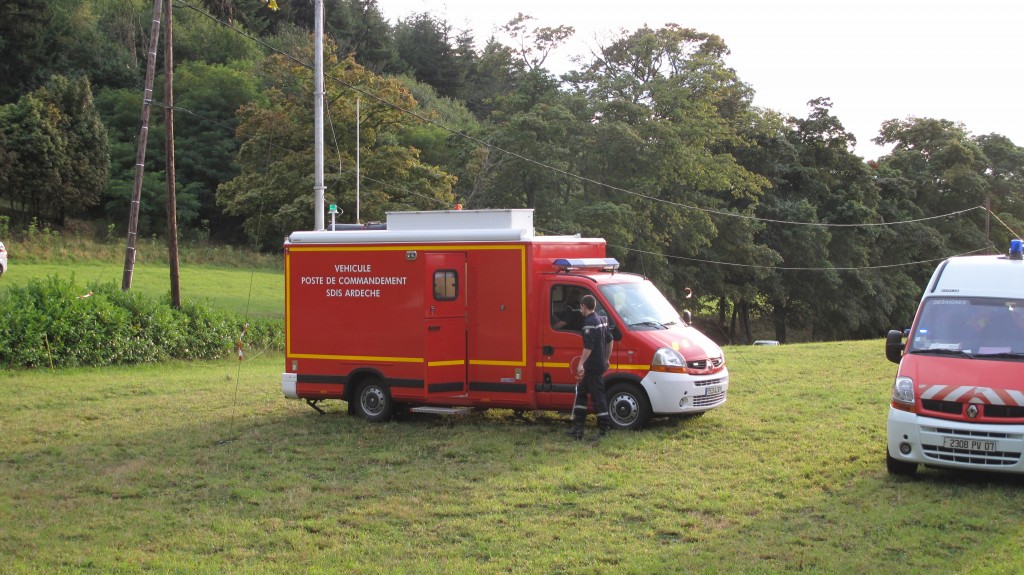 vehicule poste commandement SDIS ardeche