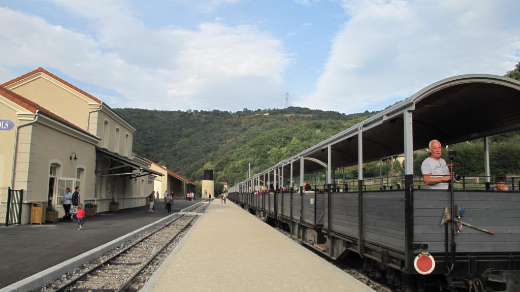 quai gare St Jean de muzols