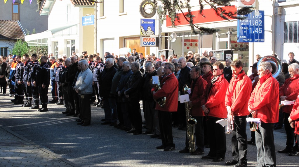 11 11 2013 fanfare ancients combattants pompiers lamastre