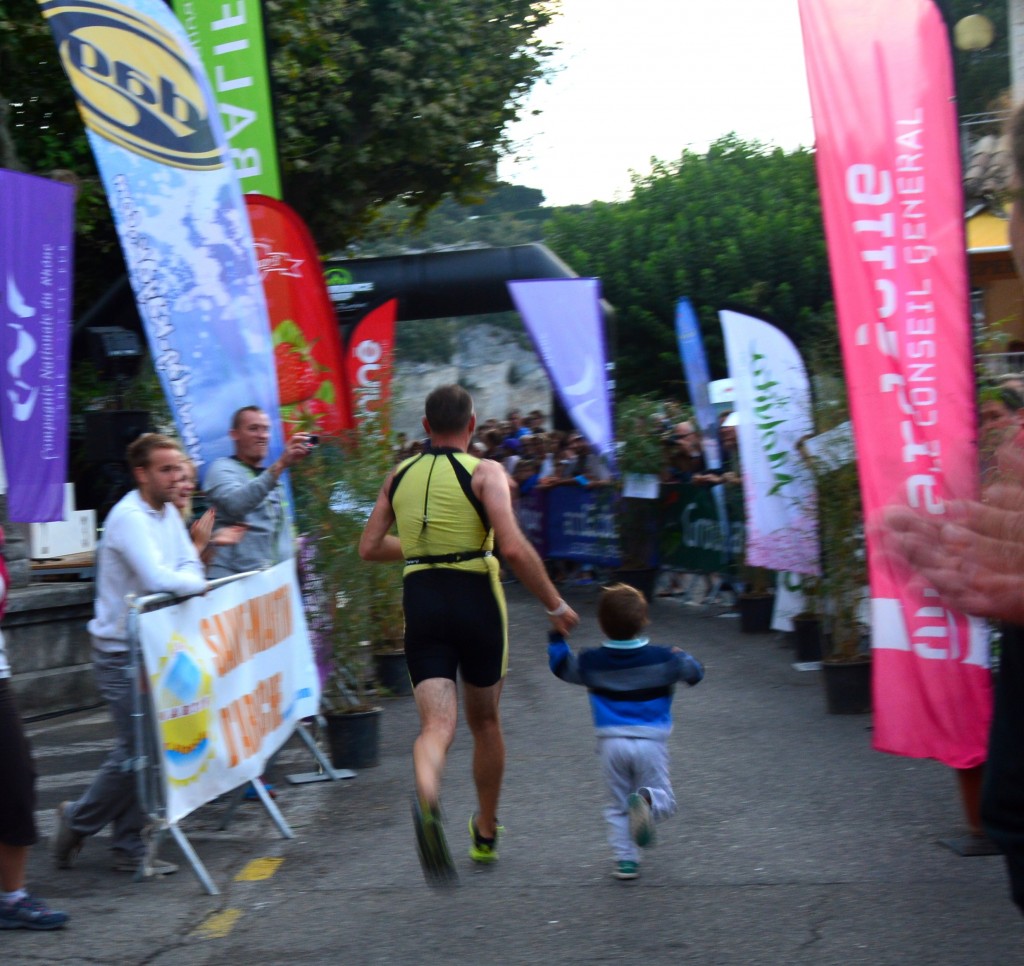 lulu arrivée triathlon des gorges