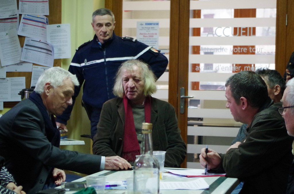 17 fevrier mairie lamastre occupée Olivier keller conseiller régional et sous prefet