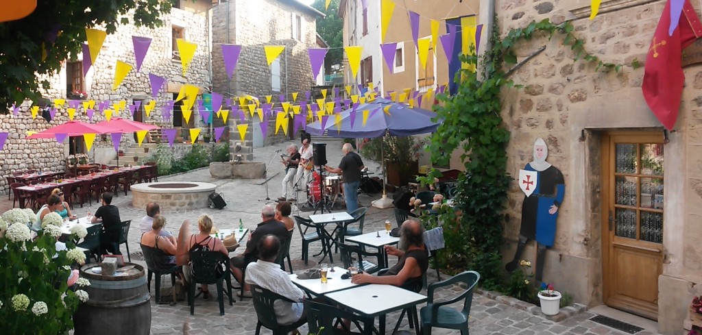 desaignes en musique place fontaine barbiere