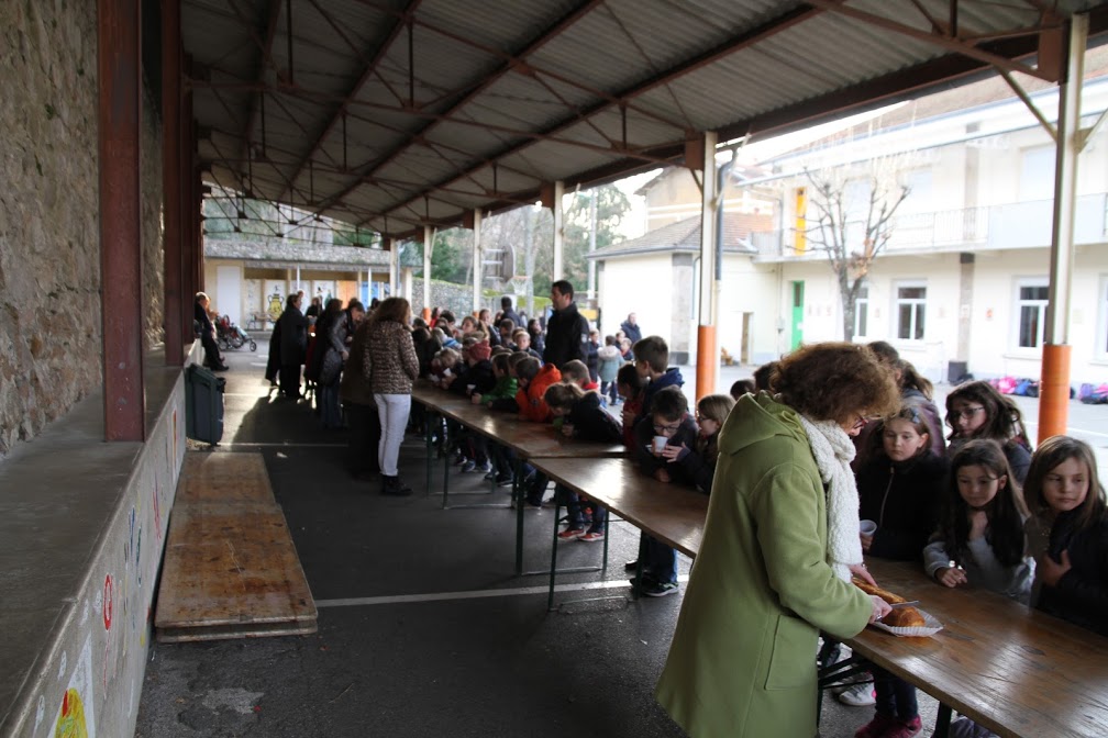 collation-arbre-laicite-ecole-publique-lamastre-2