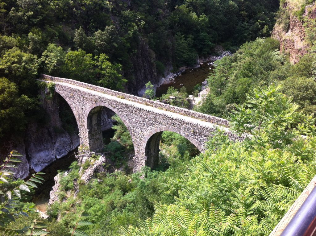 pont jaujac