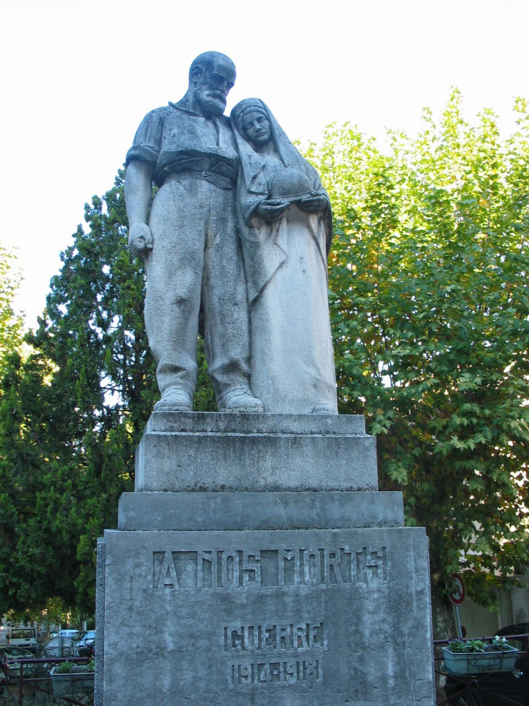 Monument aux Morts de Joyeuse ce qui nous reste