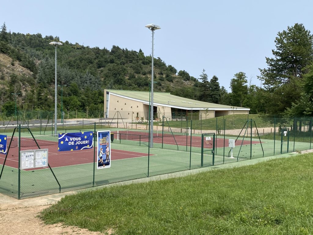 salle polyvalente lamastre tennis