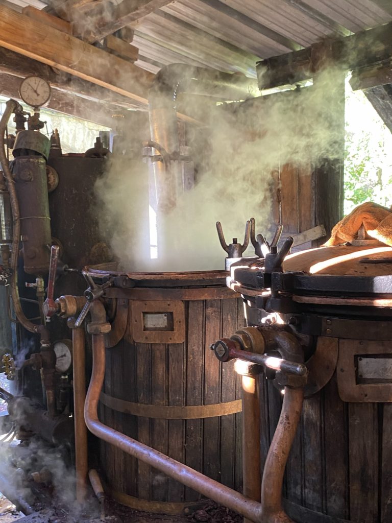 fumet fumée alambic lamastre