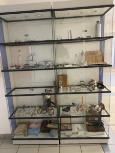 vitrine materiel chrirurgical historique hopital lamastre