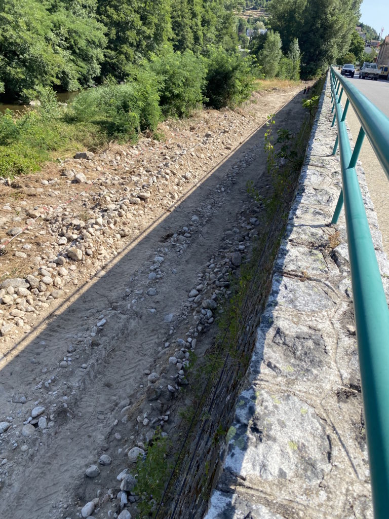 piste accès chantier digue 1